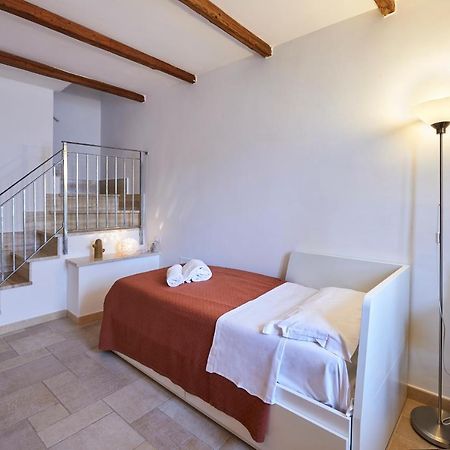 Le Case Di Gio'- Vico Corte Polignano a Mare Eksteriør billede